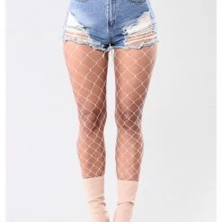 Leg Avenue Christmas Festival Favourite Diamond Fishnet Tights In White